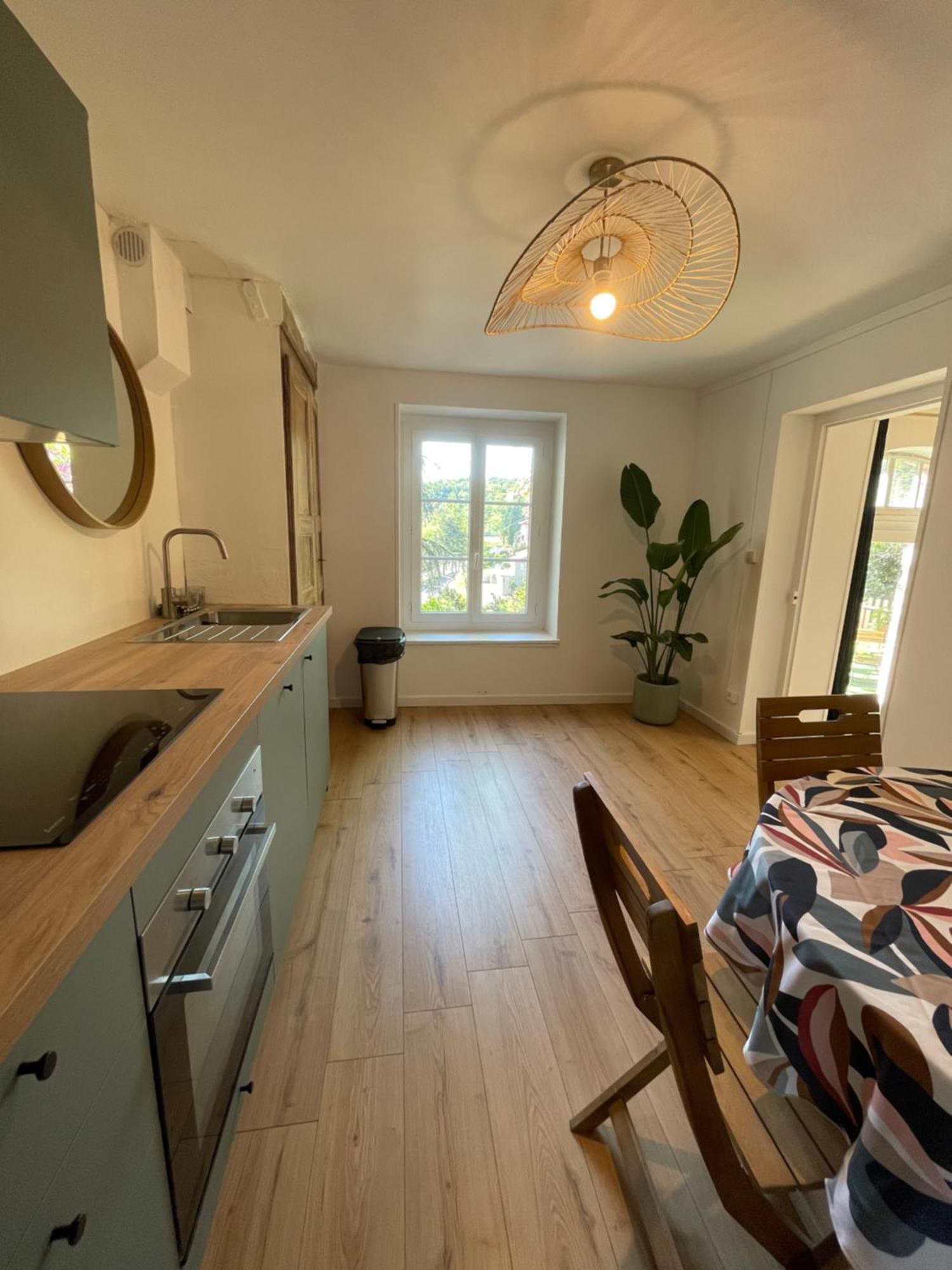 Maison A Avec Jardin Privatif Dans Domaine Des Crozes Vienne  Exteriér fotografie